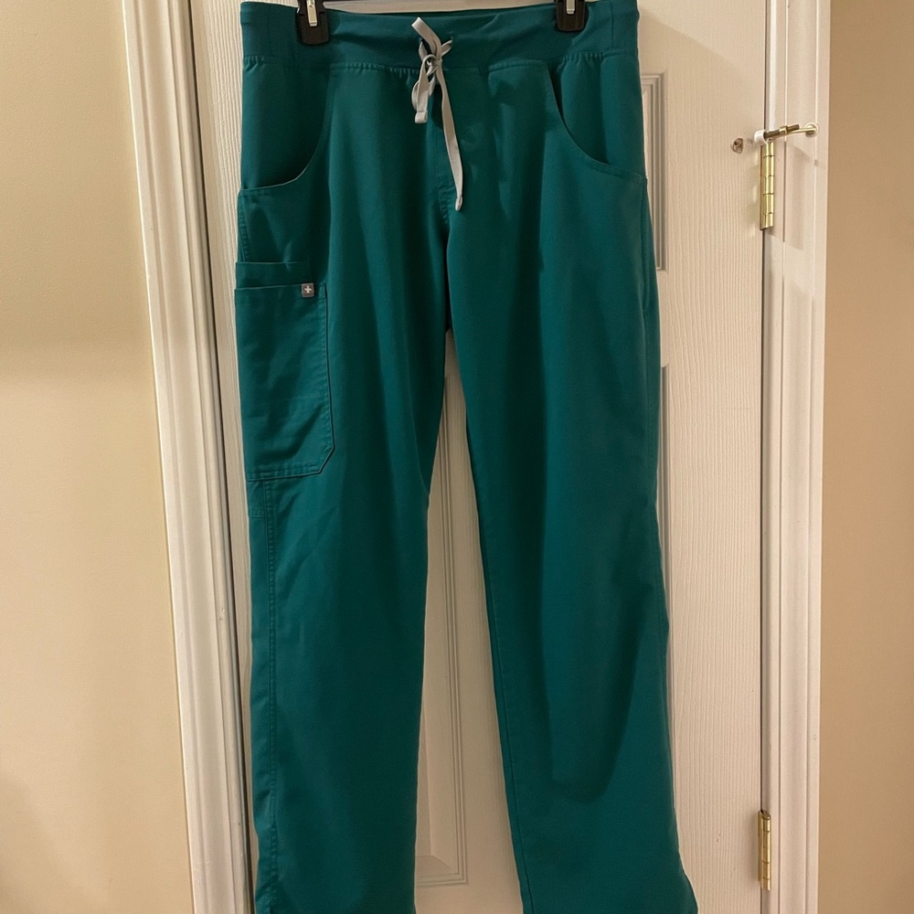 FIGS Kade Cargo Pants Medium Hunter Green